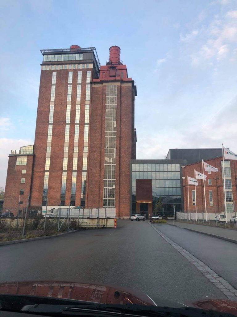 Vid hotellvistelse, med lånebil - bild i artikeln från OurBackyardEurope