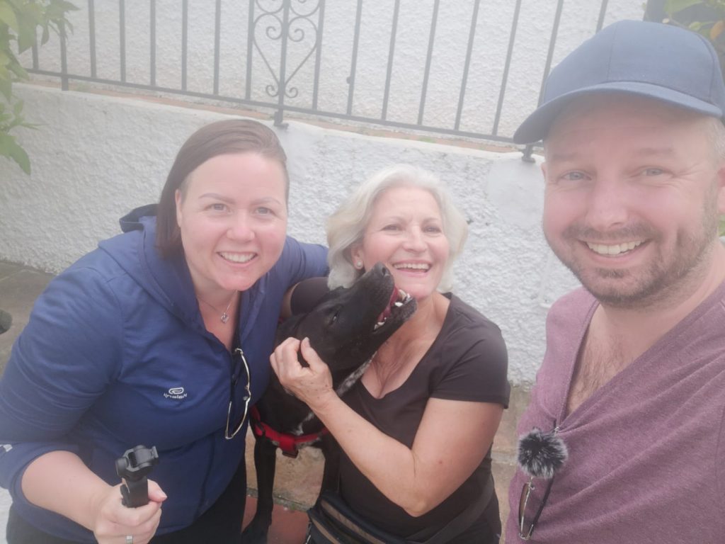 Nu har vi äntligen hämtat vår hund :) - bild i artikeln från OurBackyardEurope